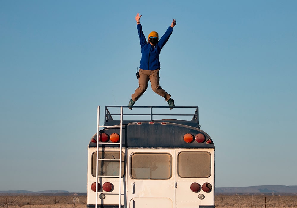 Bus Jump - © Dany Taylor