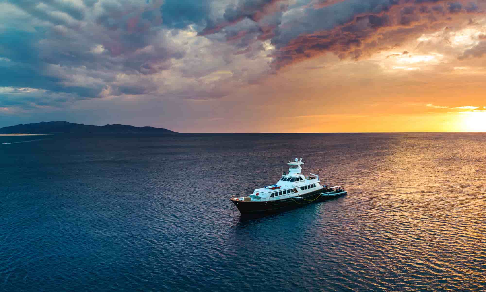 Gallant Lady - Sunset